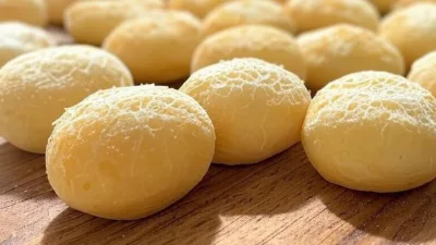 Recette Authentique de Pão de Queijo