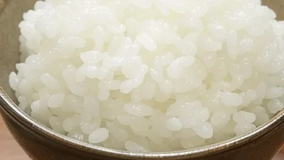 Comment préparer du riz à sushi style restaurant à la maison
