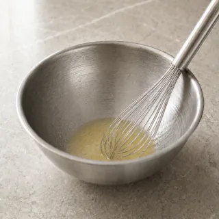 Vinaigrette fluide, trouble légère et faible volume